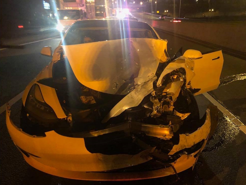 Driver claims Tesla on autopilot when hitting 2 cars on I-95