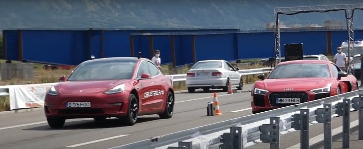 Tesla Model 3 vs. Audi R8 V10 drag race