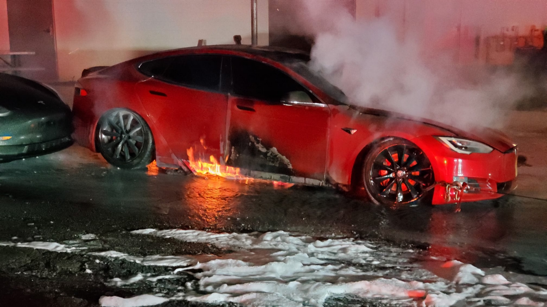 Tesla Model S Catches Fire at Tesla Service Center in Marietta, Georgia ...