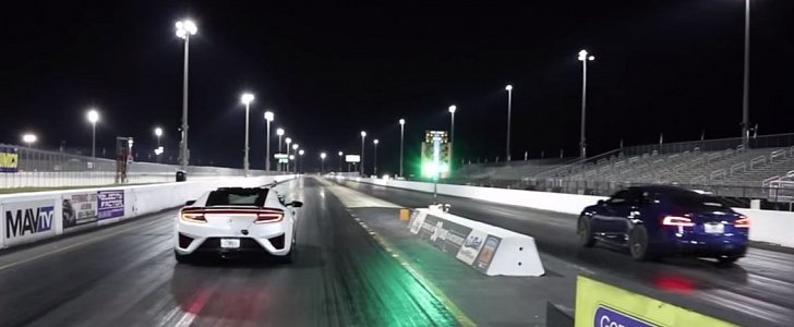 Tesla Model S P100D vs. Acura NSX Drag Race