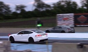 Tesla Model S Plaid Drag Races Nissan GT-R, Destruction Comes With Zero Effort