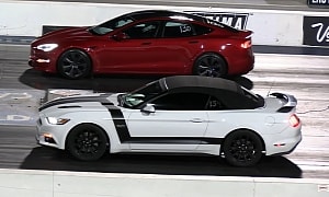 Tesla Model S Plaid Drags Ford Mustang GT and the Situation Is Beyond Hilarious