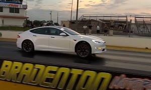 Tesla Model S Plaid Fully Staged Start Gives Model S Raven the Move, No Chance