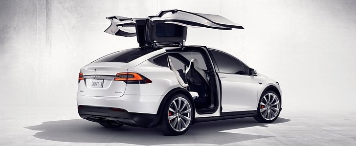 Tesla Model X Design Studio