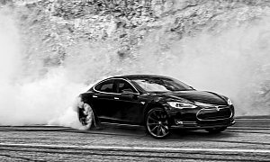 Tesla Motors Will Spawn Fleets of Autonomous Cars, Analysts Claim
