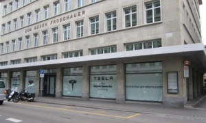 Tesla Opens Store in Zurich