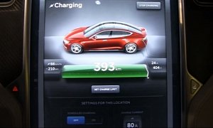 Tesla Owner Talking You Through Model S Battery Degradation