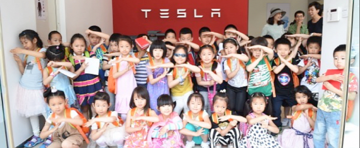 Tesla open doors in China