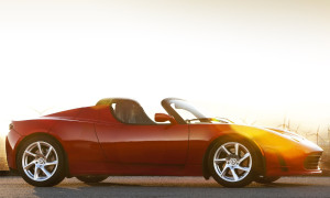 Tesla Roadster Was Charged Wirelessly at 2011 CES