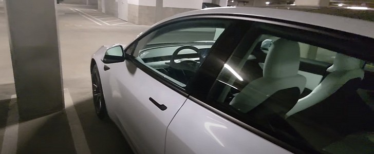 2021 Tesla Model 3 with defects