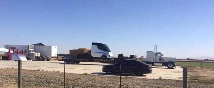 Tesla Semi electric truck spotted 