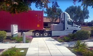 Tesla Semi Mule Spied in Motion, Going Ludicrous on Cargo Trailer