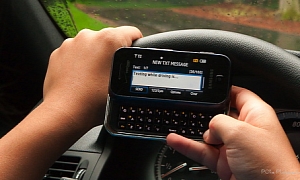 Texting, Calling Resulted in 3,092 Fatalities in 2010