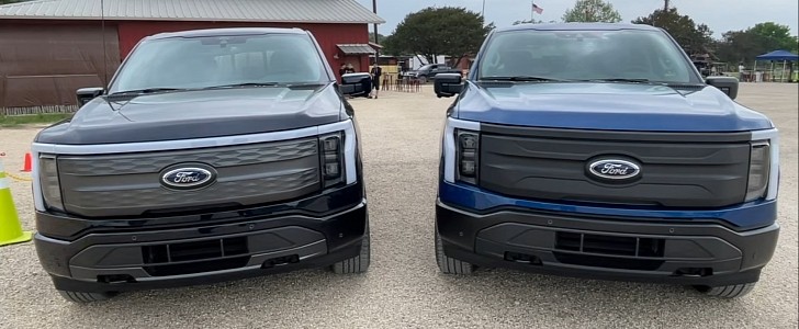 Here's How the Cheapest 2022 Ford F-150 Lightning Compares to the Fancy Model!