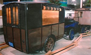 The 1913 Earl Travel Trailer, the Oldest Trailer in the World, Is Still Around and Awesome