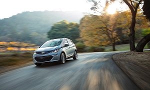The 2017 Chevrolet Bolt Is a Good Electric Car, But Also a Big Lie