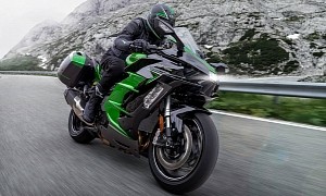 The $28,000 Kawasaki Ninja H2 SX SE Gets One Small Update for the 2023 Model Year