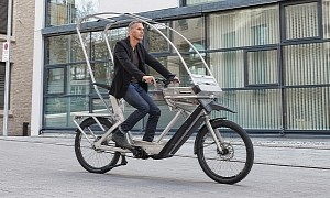 The AllWeatherBike Is a Convertible e-Bike That Shelters You From the Rain, Cold