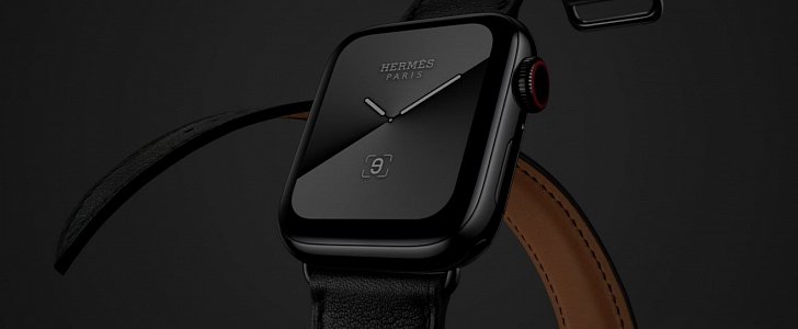 Apple Watch Hermes Series 5 in all black, with new gradient face