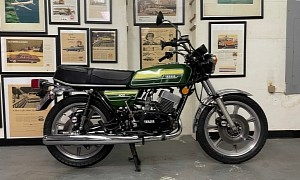 The Classic Two-Stroke Flair Makes Its Presence Felt on This Low-Mile ‘76 Yamaha RD400C