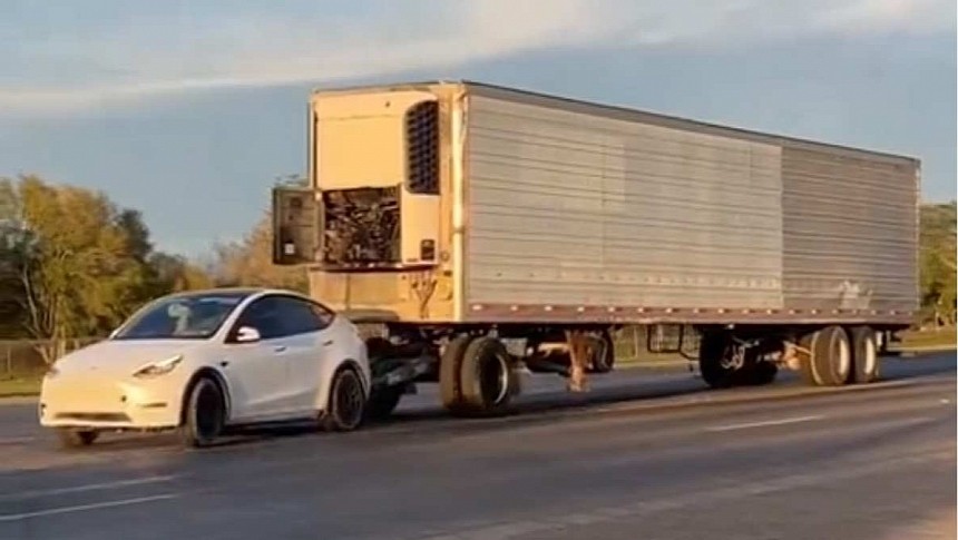 Tesla Model Y pulls trailer