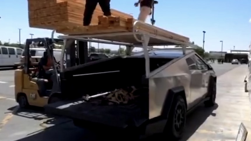 This Tesla Cybertruck got roof racks