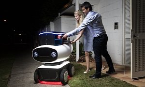 The Delivery Robot of the Future Is Here! It Brings Pizza