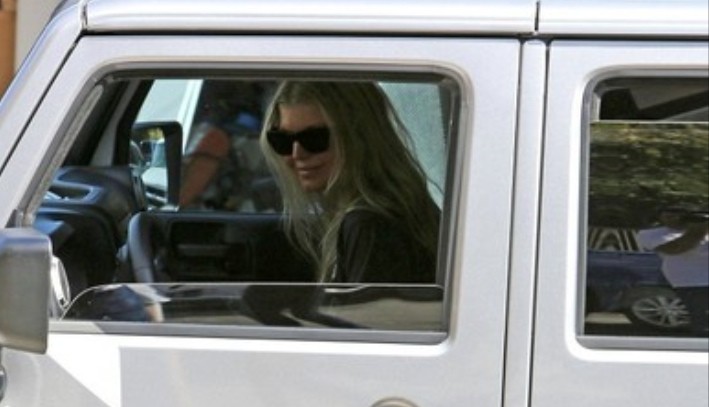 Fergie Drives a Jeep Wrangler Unlimited 