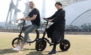 The EKOOTER Foldable e-Scooter Is Ridiculous, Practical and Cute