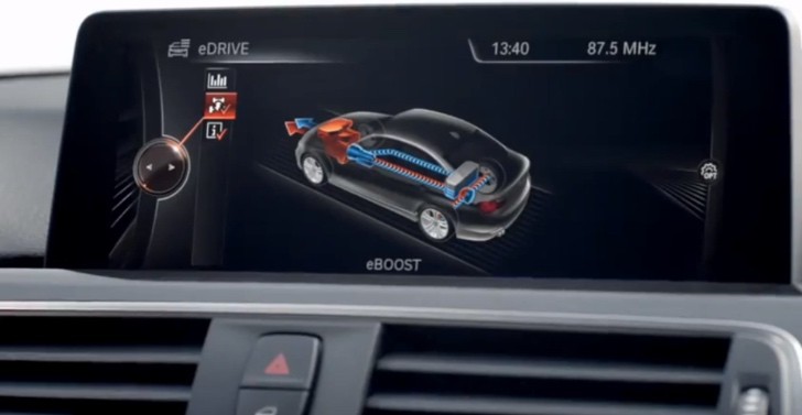 BMW 330e Plug-in Hybrid iDrive screen