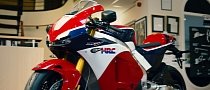 The First Honda RC213V-S Handed Over to Its New Owner