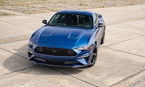 The Ford Mustang Barely Outsells the Dodge Challenger in the First Half of 2022