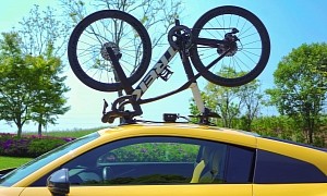 The Fovno Bike Rack Sucks Itself Into Place and Fits Just About Any Car and Bike You Use