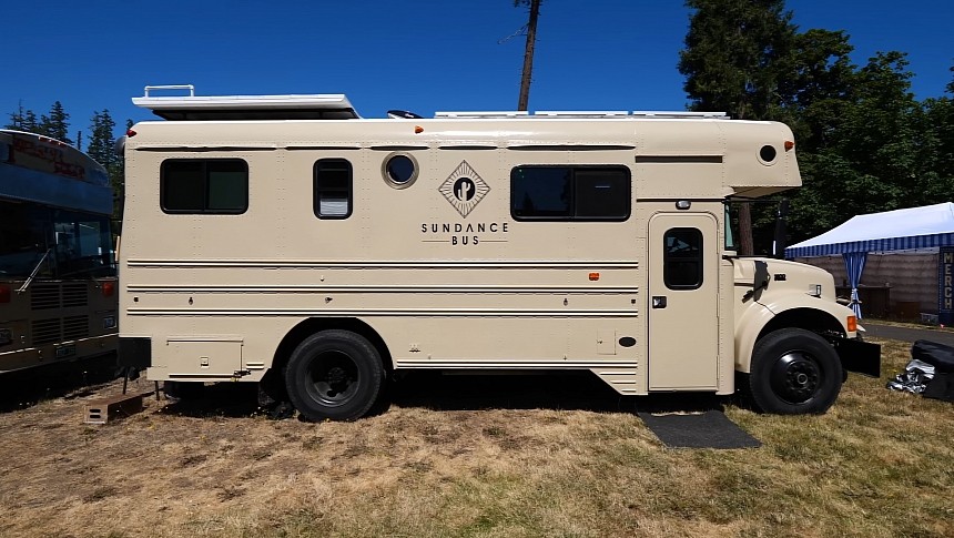 The Fully-Equipped Sundance Bus Is a Cozy Tiny Home on Wheels for a Family of Four
