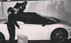 The Game "Does 100" on London Streets with Lamborghini Gallardo