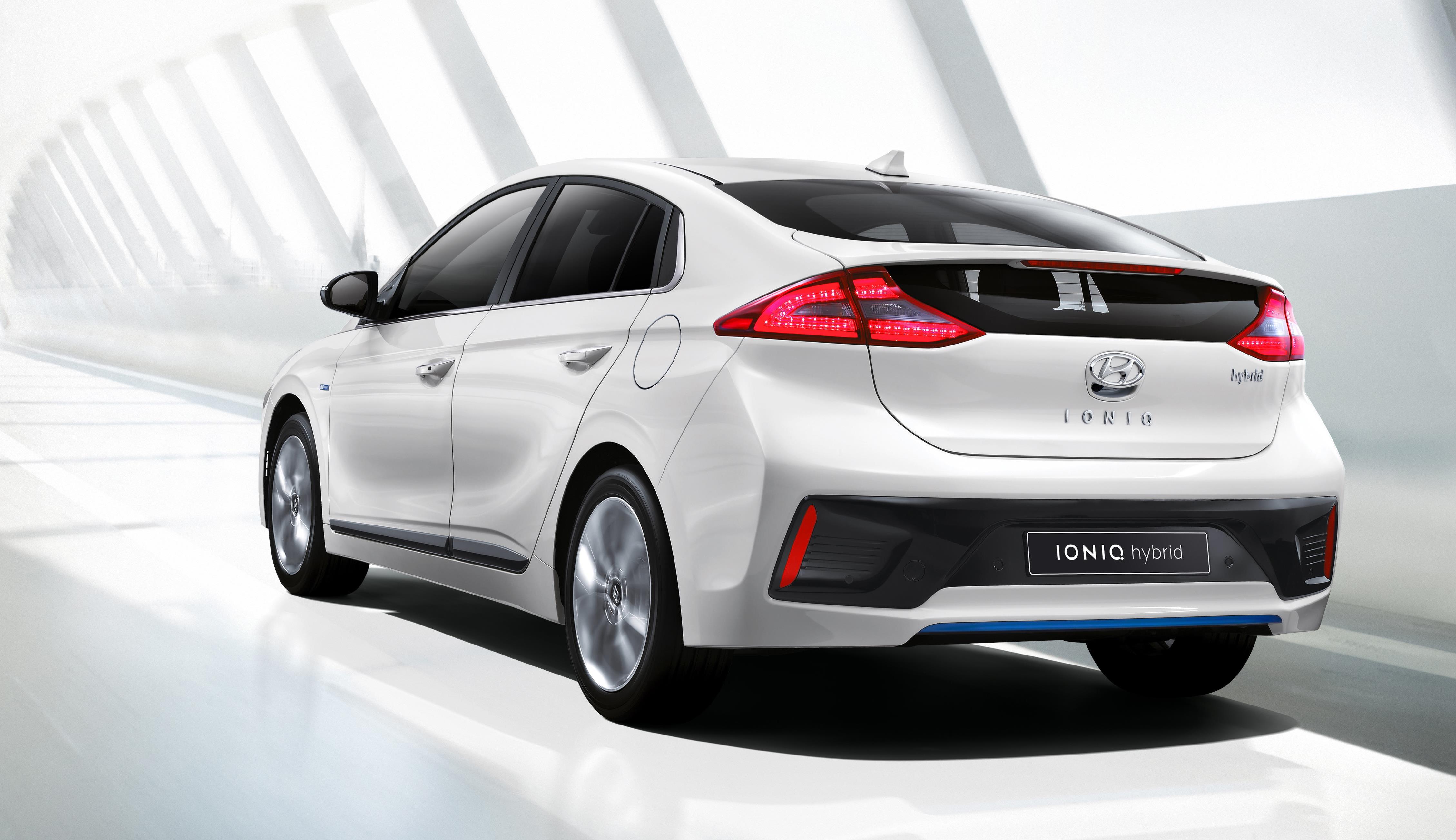 The 2017 Hyundai Ioniq Is Finally Here autoevolution