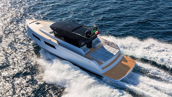 The Pardo GT52 is a sophisticated day cruiser