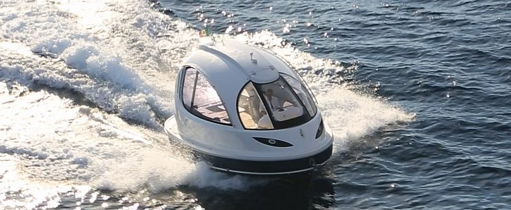 The Jet Capsule by Lazzarini Design and S3