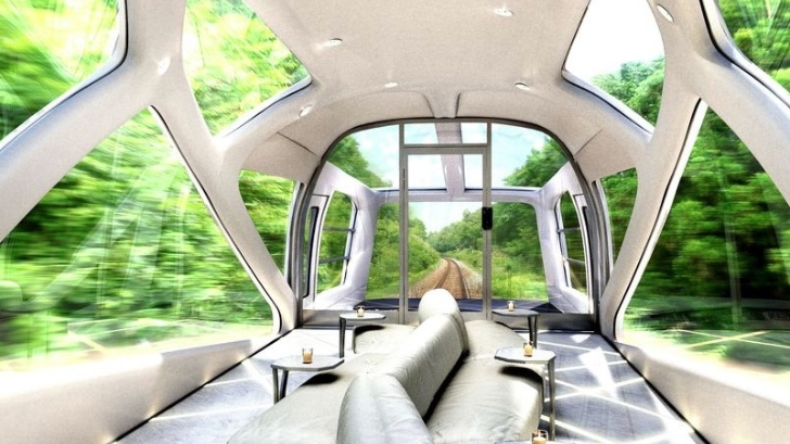 The Luxury Large Glass-Paneled Train