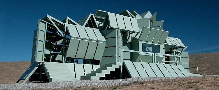 The M-House is a transformer: a prefabricated, fully movable house with a variety of permutations