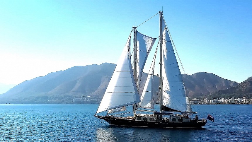 Ofelia is a modern classic schooner built in Turkey in 2000