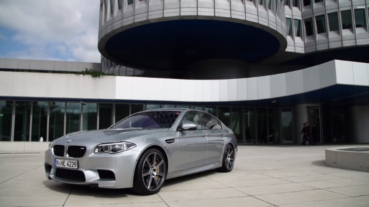 BMW M5 in Individual Pure Metal Silver