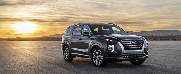 Owners are complaining new-car smell in Hyundai Palisade is replaced by a new putrid, pungent odor