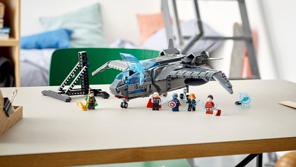 Lego Marvel The Avengers Quinjet