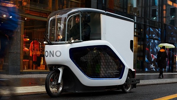 The ONO is a car and cargo e-bike hybrid designed for service and delivery fleets