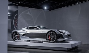 The Original Rimac Concept_One EV Hypercar Is on Display at the Petersen Museum Right Now