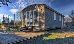 The Perfect Blend Between Classic and Modern Styling Does Exist and This Tiny House Has It