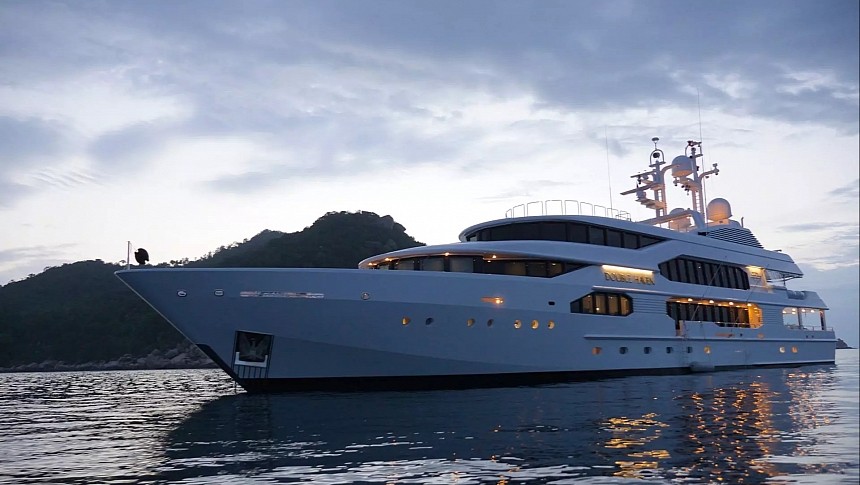 This 1993 Feadship was meant to stay self-sufficient up to six months at sea