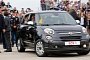 The Pope Starts His US Trip Aboard a Fiat 500L: Keep Things Simple and Humble