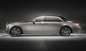 The Rolls-Royce Ghost Elegance Is Adorned With Diamond Stardust Paint
